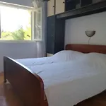 Wunderschoene In Ugljan Mit Terrasse By Interhome شقة