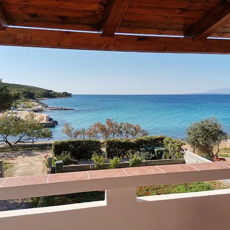 Wunderschoene In Ugljan Mit Terrasse By Interhome Apartman *