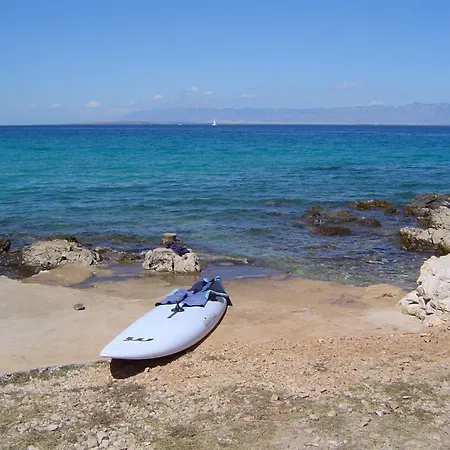 Wunderschoene In Ugljan Mit Terrasse By Interhome Apartman